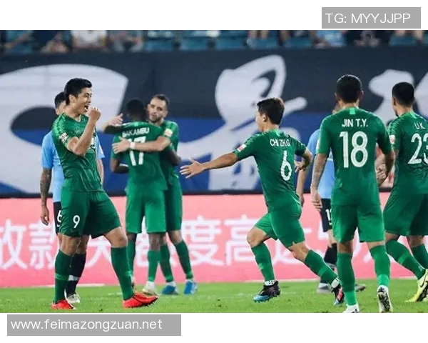 上海申花迎战比尔森期待逆转局势全力争胜展现球队实力